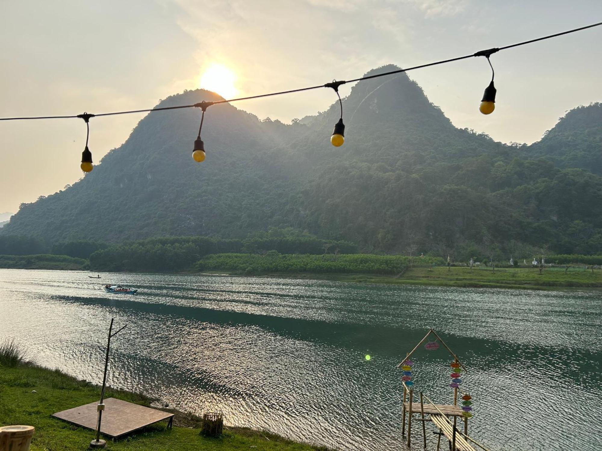 Son River House Phong Nha Zewnętrze zdjęcie