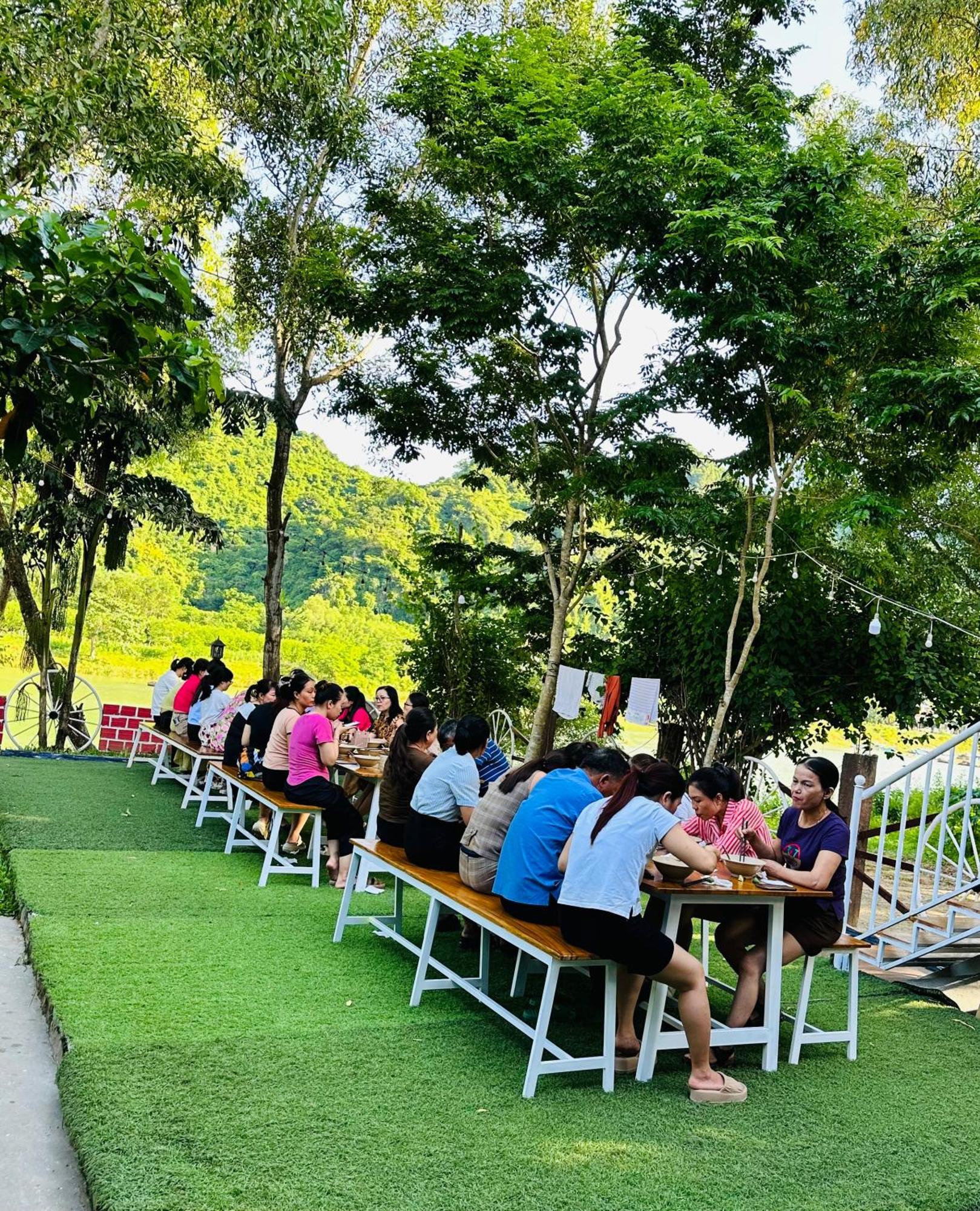 Son River House Phong Nha Zewnętrze zdjęcie