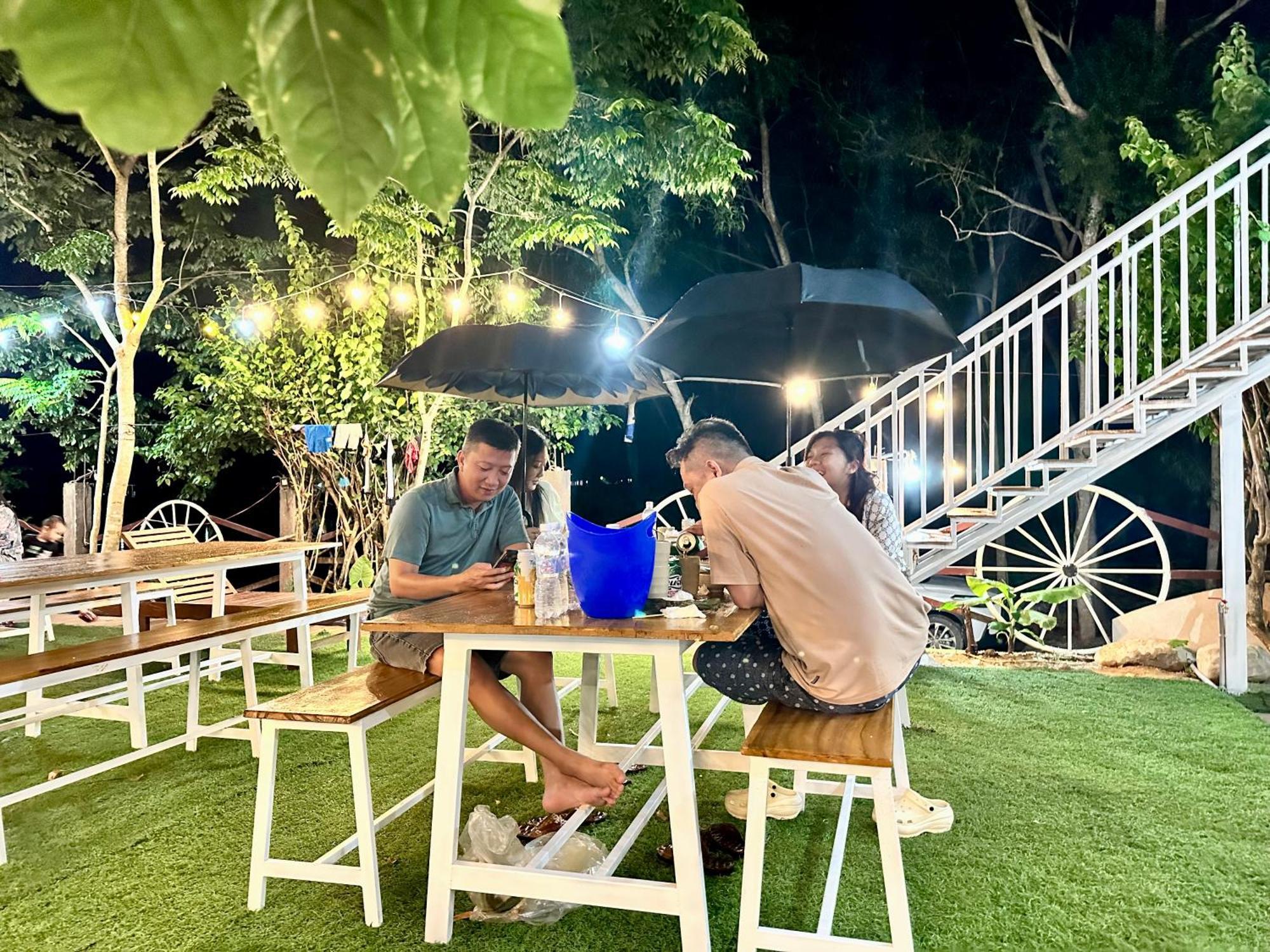 Son River House Phong Nha Zewnętrze zdjęcie