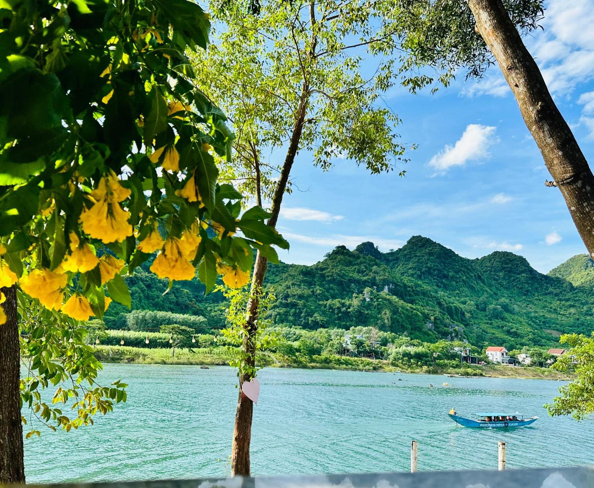 Son River House Phong Nha Zewnętrze zdjęcie