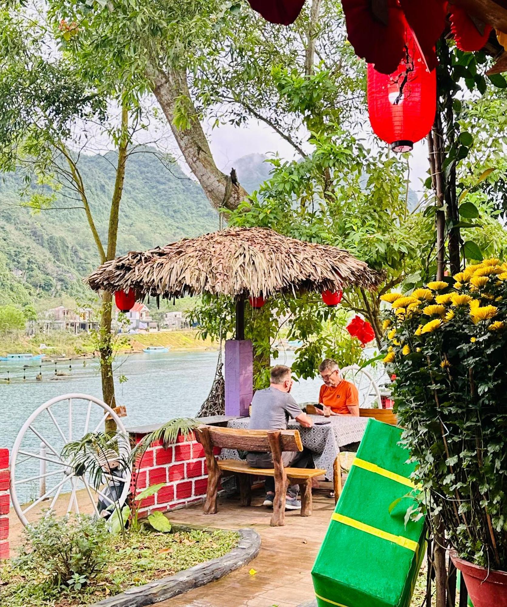 Son River House Phong Nha Zewnętrze zdjęcie